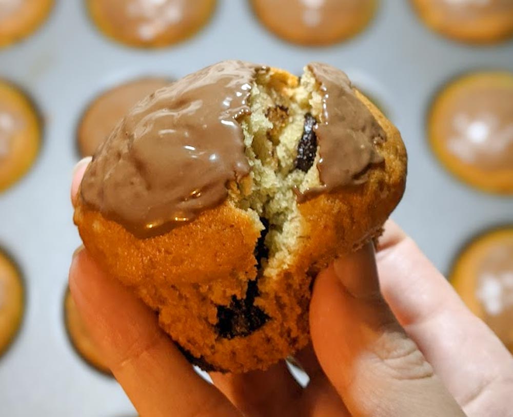 yummy banana chocolate muffins